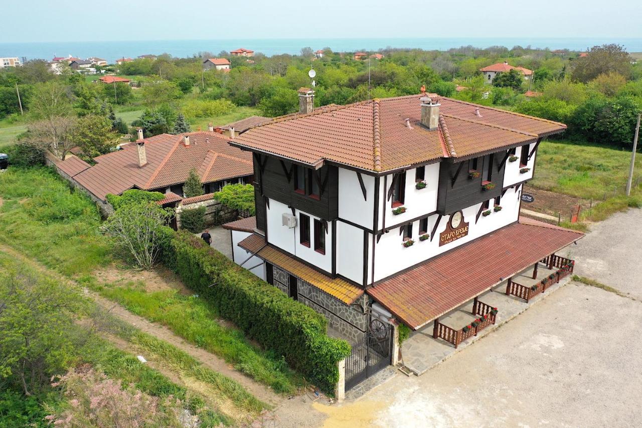 Family Hotel Old Time Tyulenovo Exterior photo